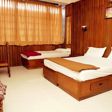 Hotel Dolphin Residency Thekkady Exterior foto